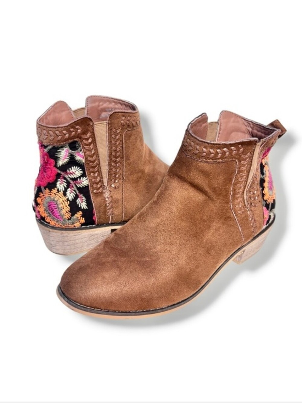 TIARA LOS ANGELES Topa Brown Vegan Suede Ankle Bootie Floral Embroidered Size 7